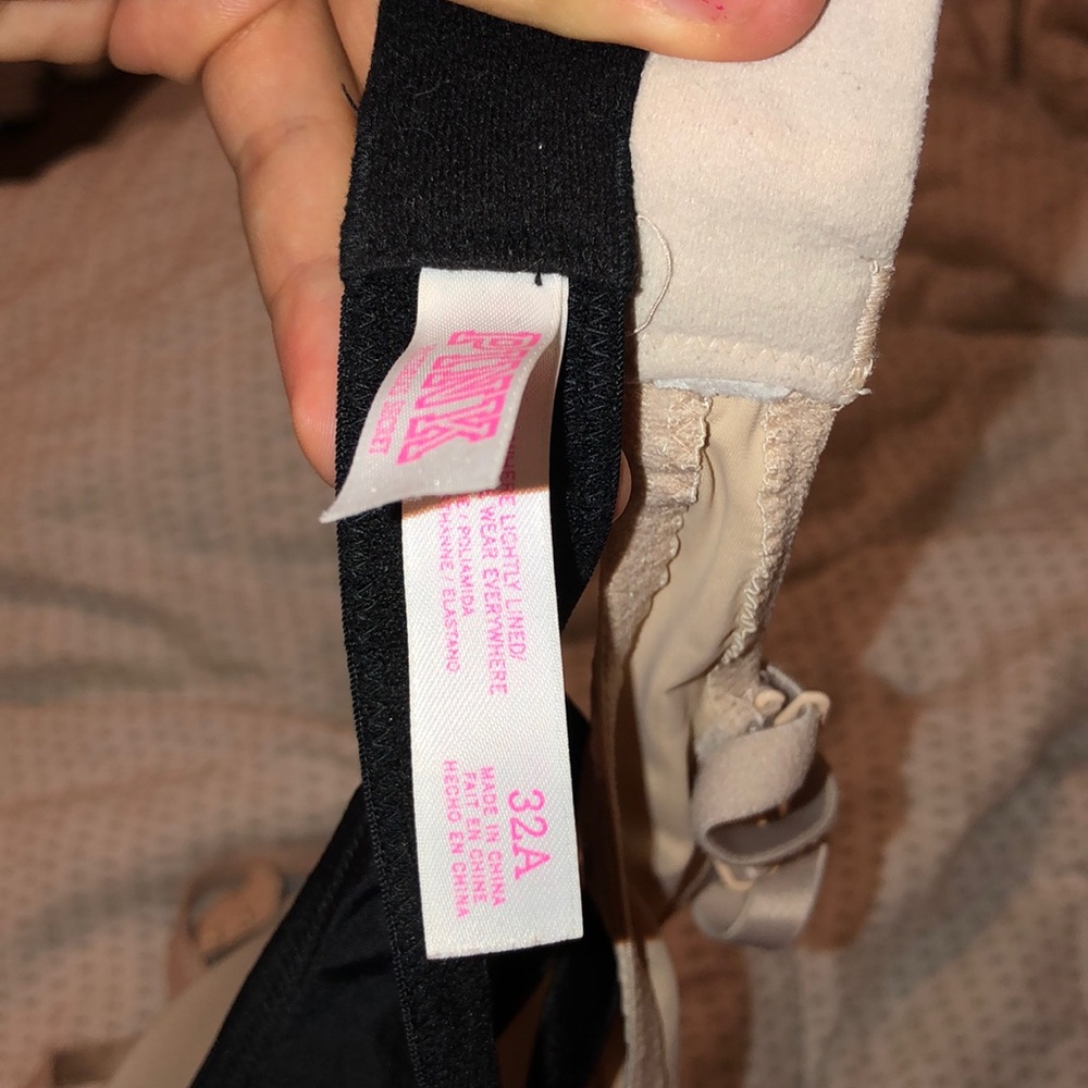 Bras - Picture 2 of 2